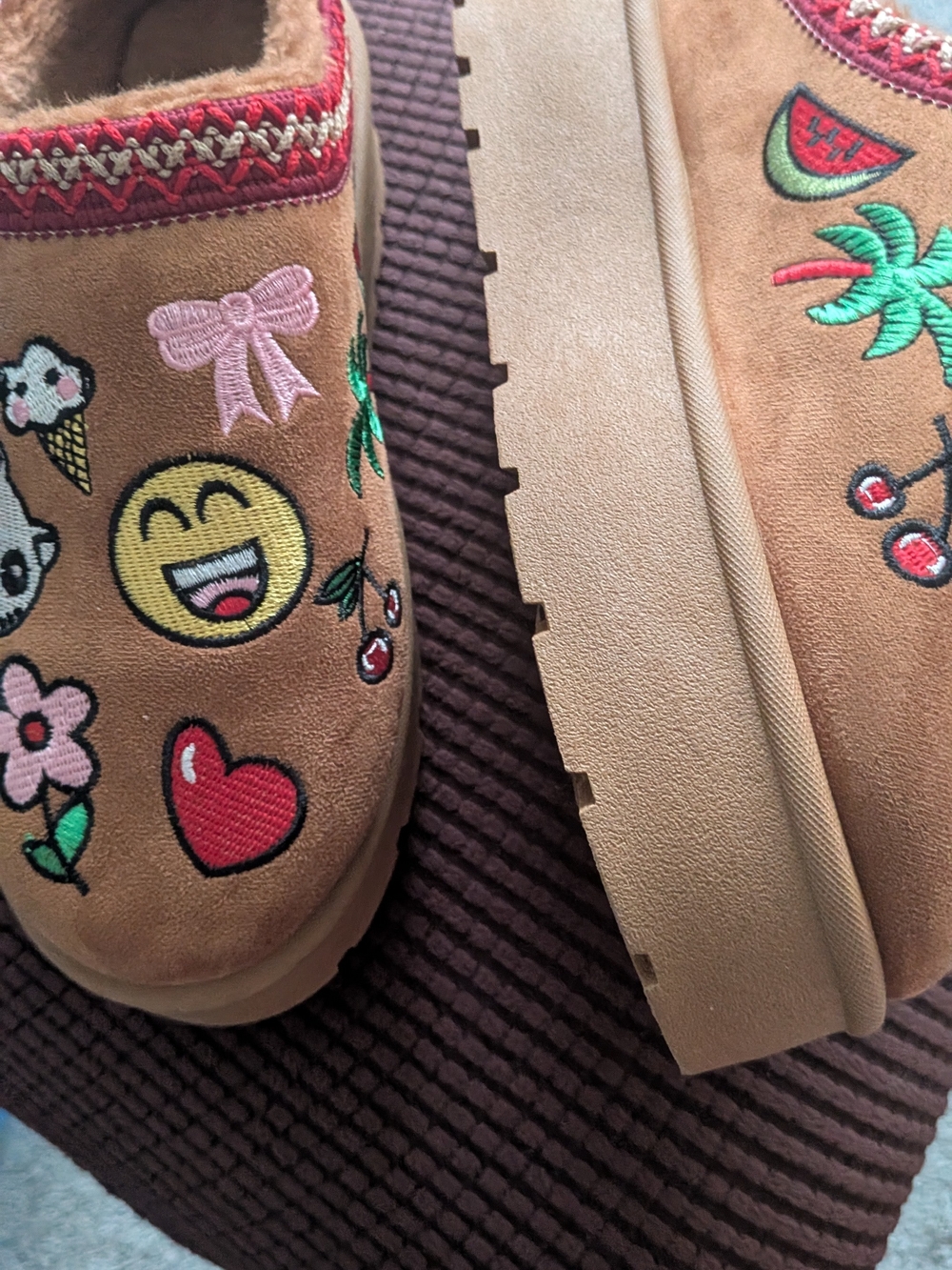 BAMBOO Tan Faux-Fur Lined Slip-On Clogs with Red Trim - Picture 2 of 4